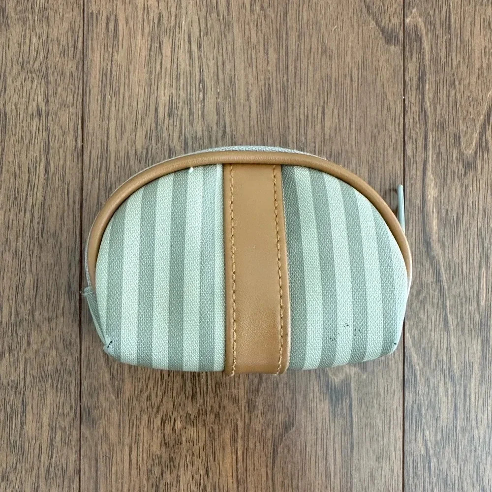 Retro Coin Change Purse